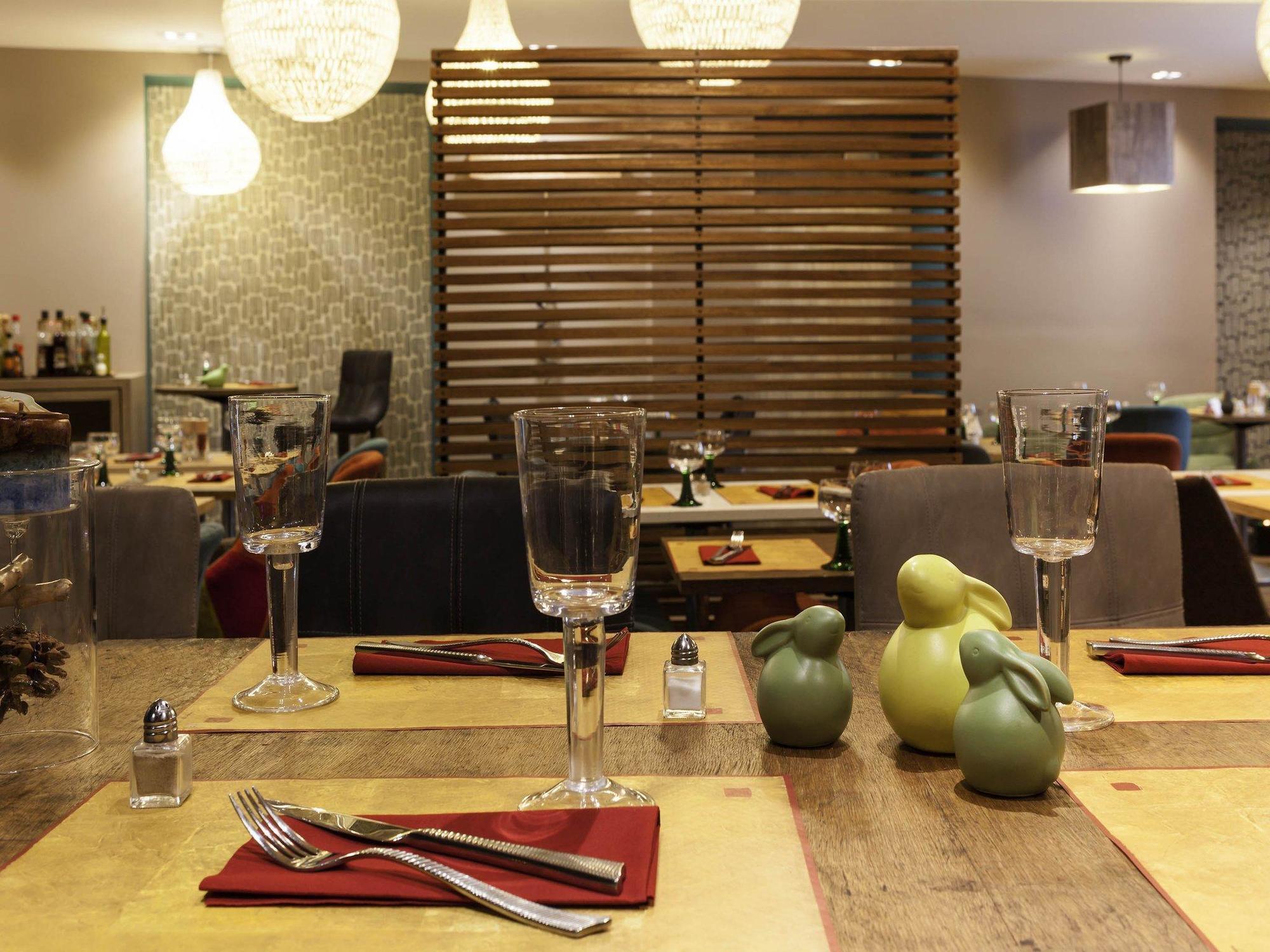 Hotel Ibis Styles Chaumont Centre Gare Exterior foto