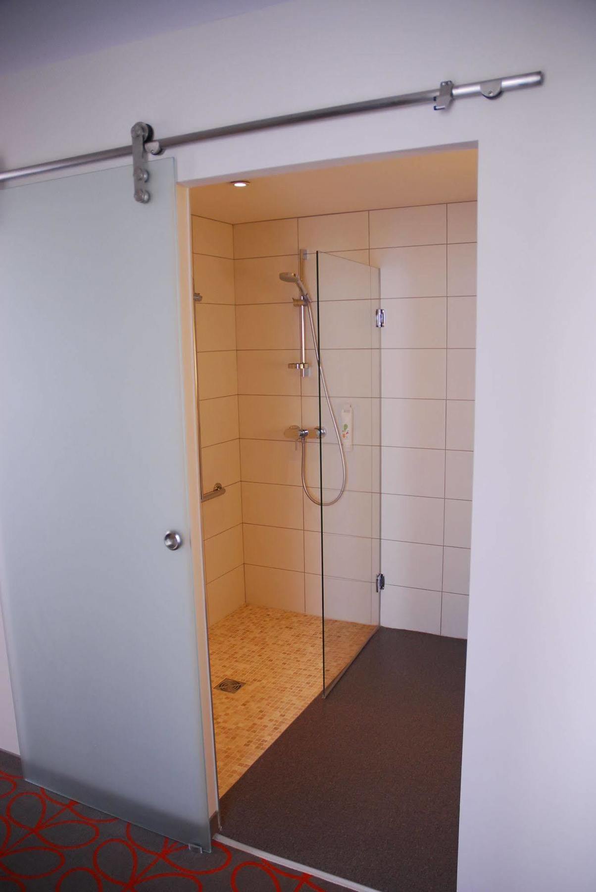 Hotel Ibis Styles Chaumont Centre Gare Exterior foto
